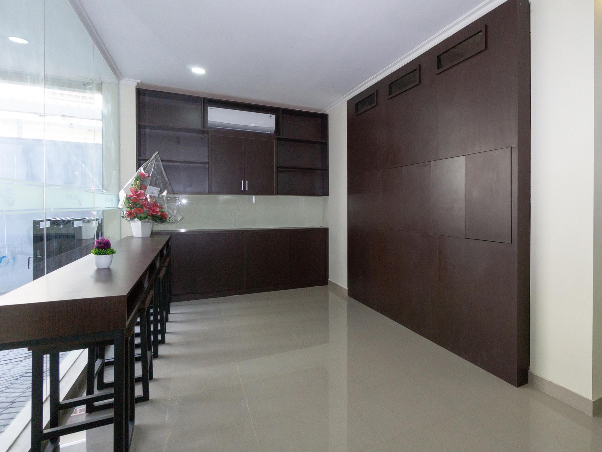 Collection O Yogyakarta Near Jalan Malioboro Formerly Alena Residence Exterior photo
